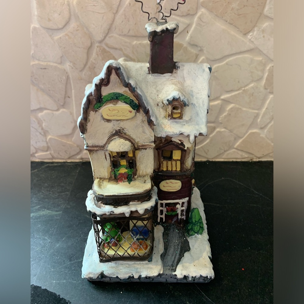 DANSON | Vintage Deluxe Ceramic House